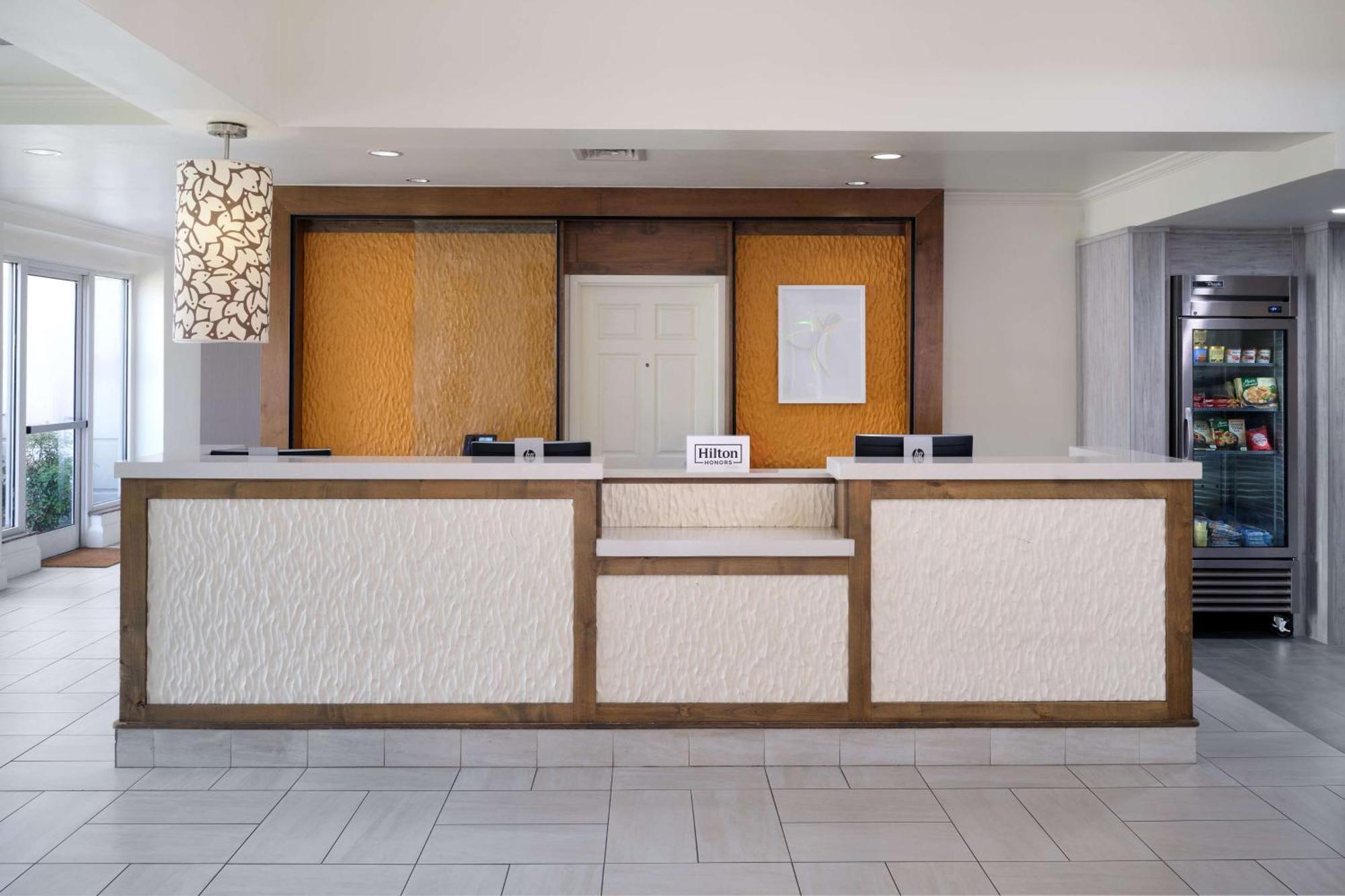 Hilton Garden Inn Houston/Bush Intercontinental Airport Экстерьер фото